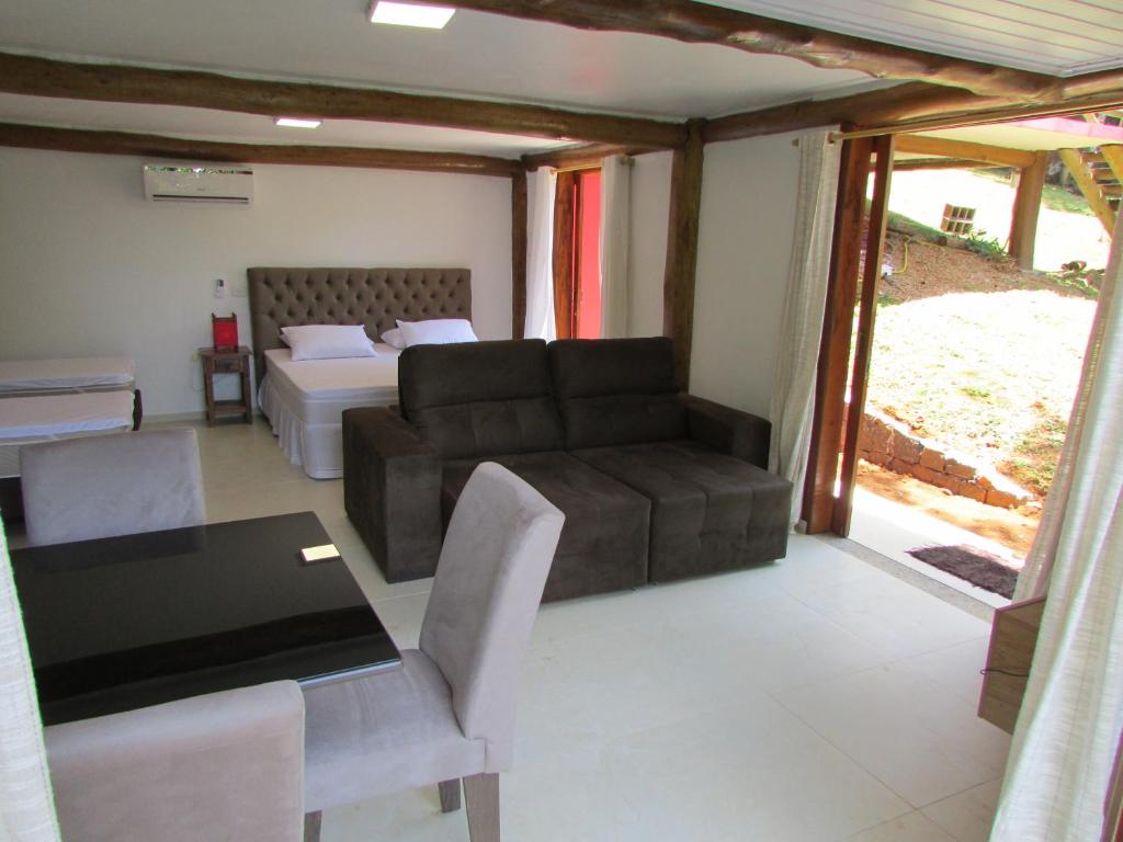 Chalés e Suites Manacá room 6